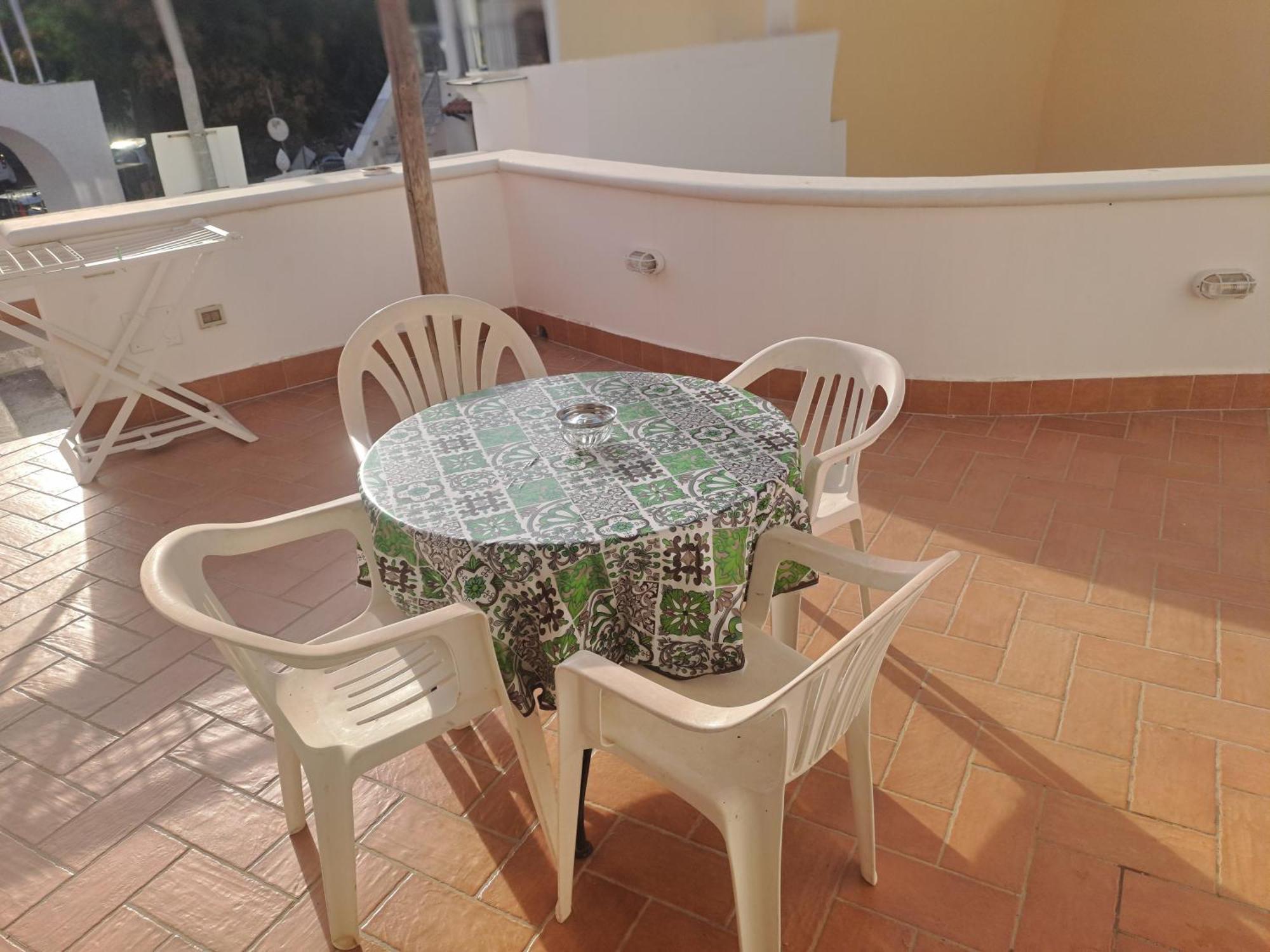 Appartamento Incantevole: Isola D'Ischia - Forio In Centro E Vicino Al Mare - Dream House Nonna Maria Luaran gambar